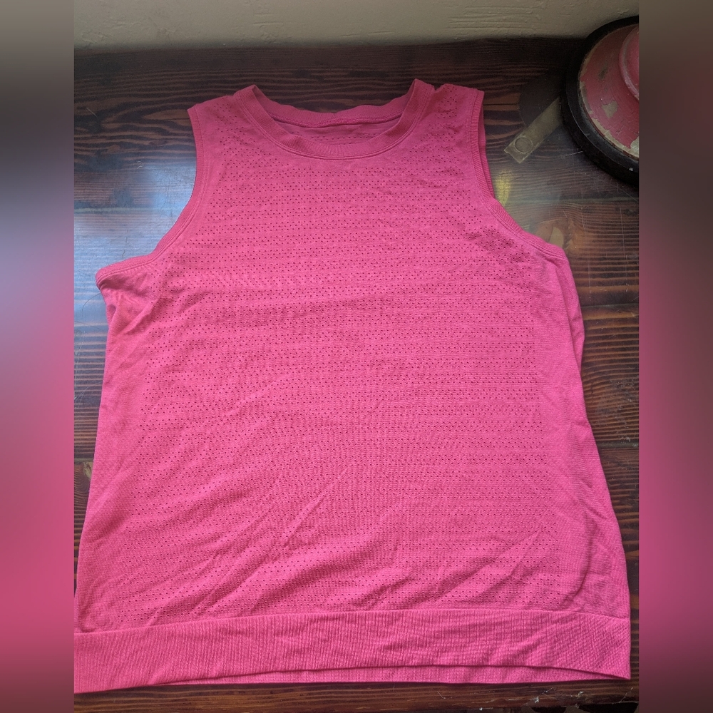 Lululemon Swiftly Breathe Muscle Tank – Women’s 12 – Bright Pink